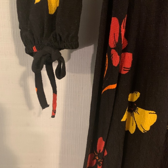 Floral wrap midi dress - Picture 4 of 4